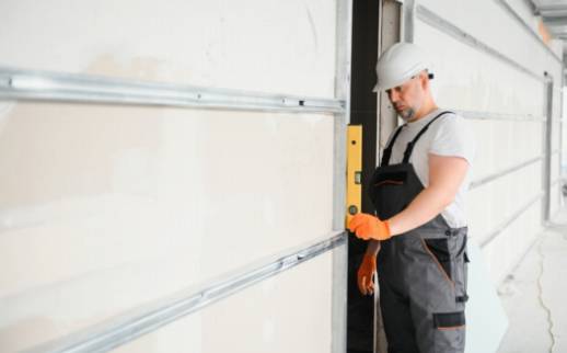 Herramientas y técnicas esenciales para la reparación del abridor de puertas de garaje: Haz que tu puerta vuelva a funcionar
