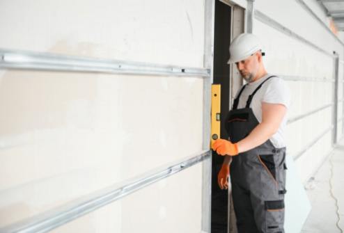 Instalación de puerta de garaje DIY: ¿Vale la pena el esfuerzo?