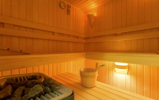 Por qué necesitas una sauna al aire libre en tu casa moderna